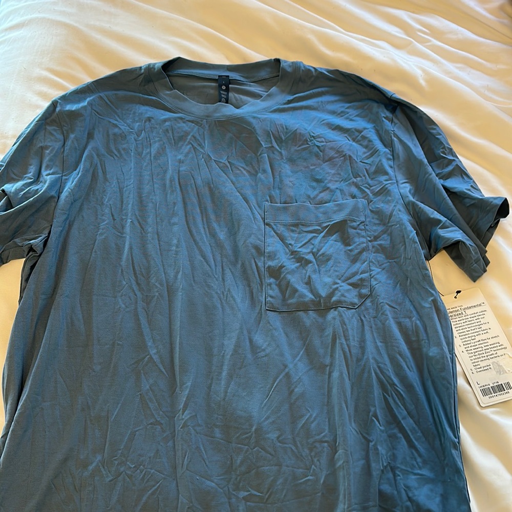 Lululemon fundamental oversized T